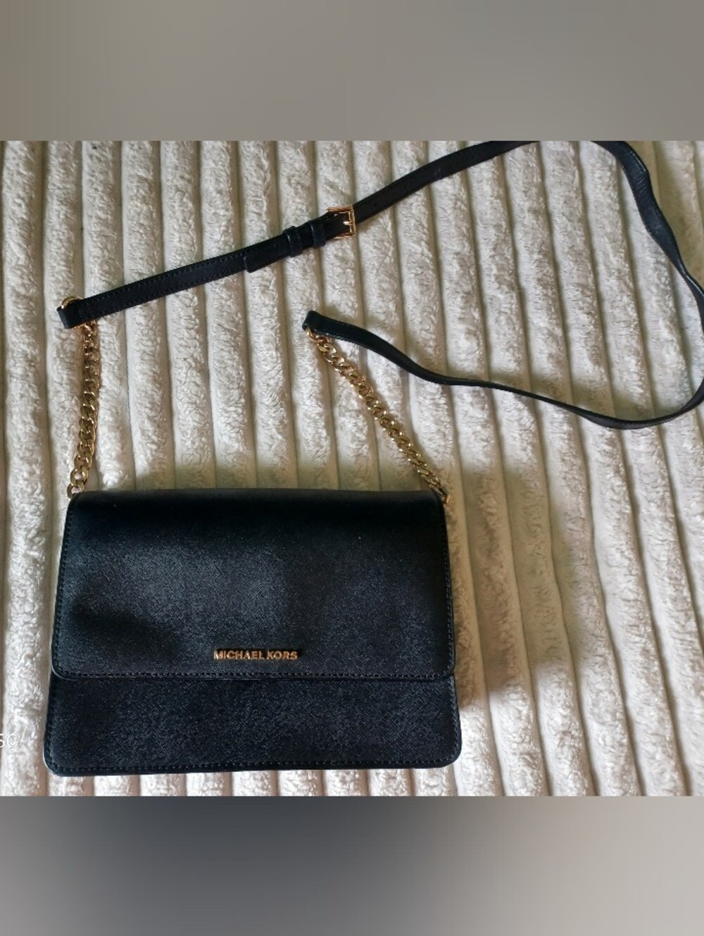 Michael Kors Daniela Leather Gusset Crossbody Bag With Gold Chain Strap